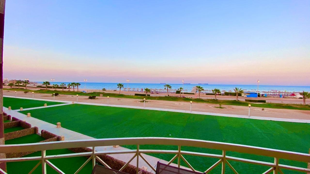 Porto South Beach Royal Sea View Families صف اول بحر مباشر Ain Sukhna Eksteriør bilde