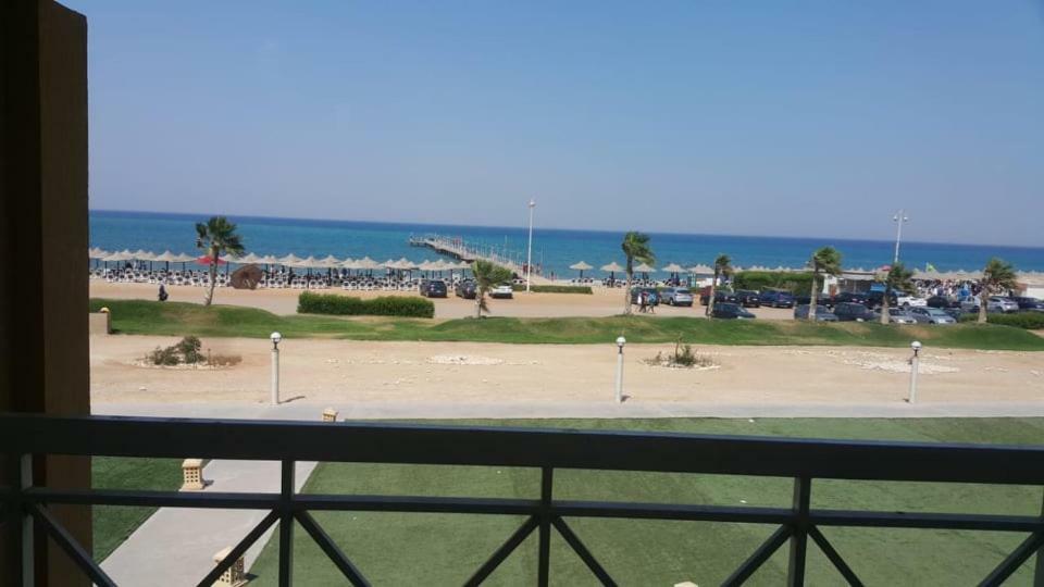 Porto South Beach Royal Sea View Families صف اول بحر مباشر Ain Sukhna Eksteriør bilde